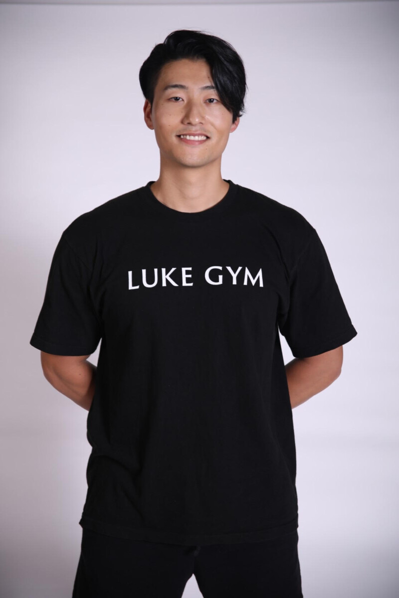 LUKE GYMパーソナルトレーナー|SHOTA